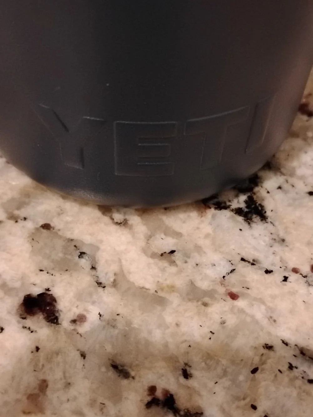 Yeti Rambler Colster - Picture 3 of 6